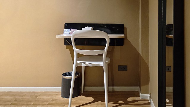 Deluxe With Bathtub