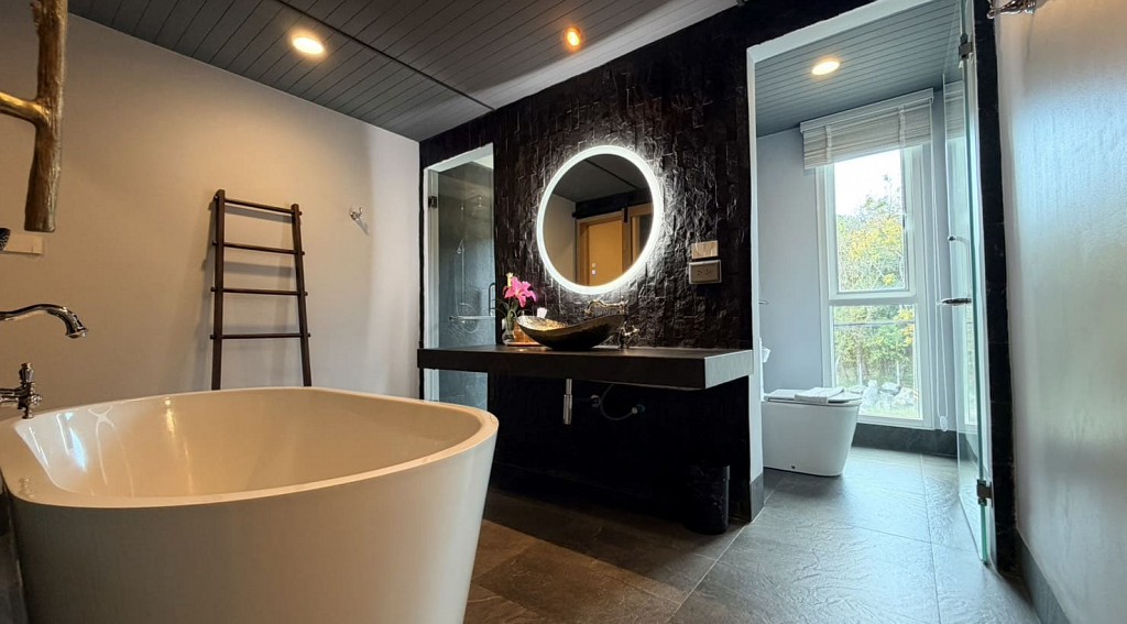 Grand Superior Double With Bathtub