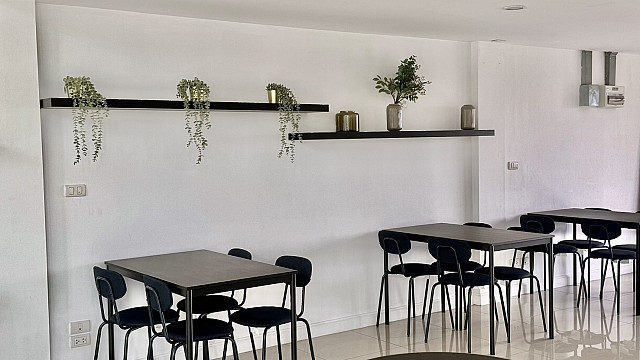 Tharn Samut Dining Room